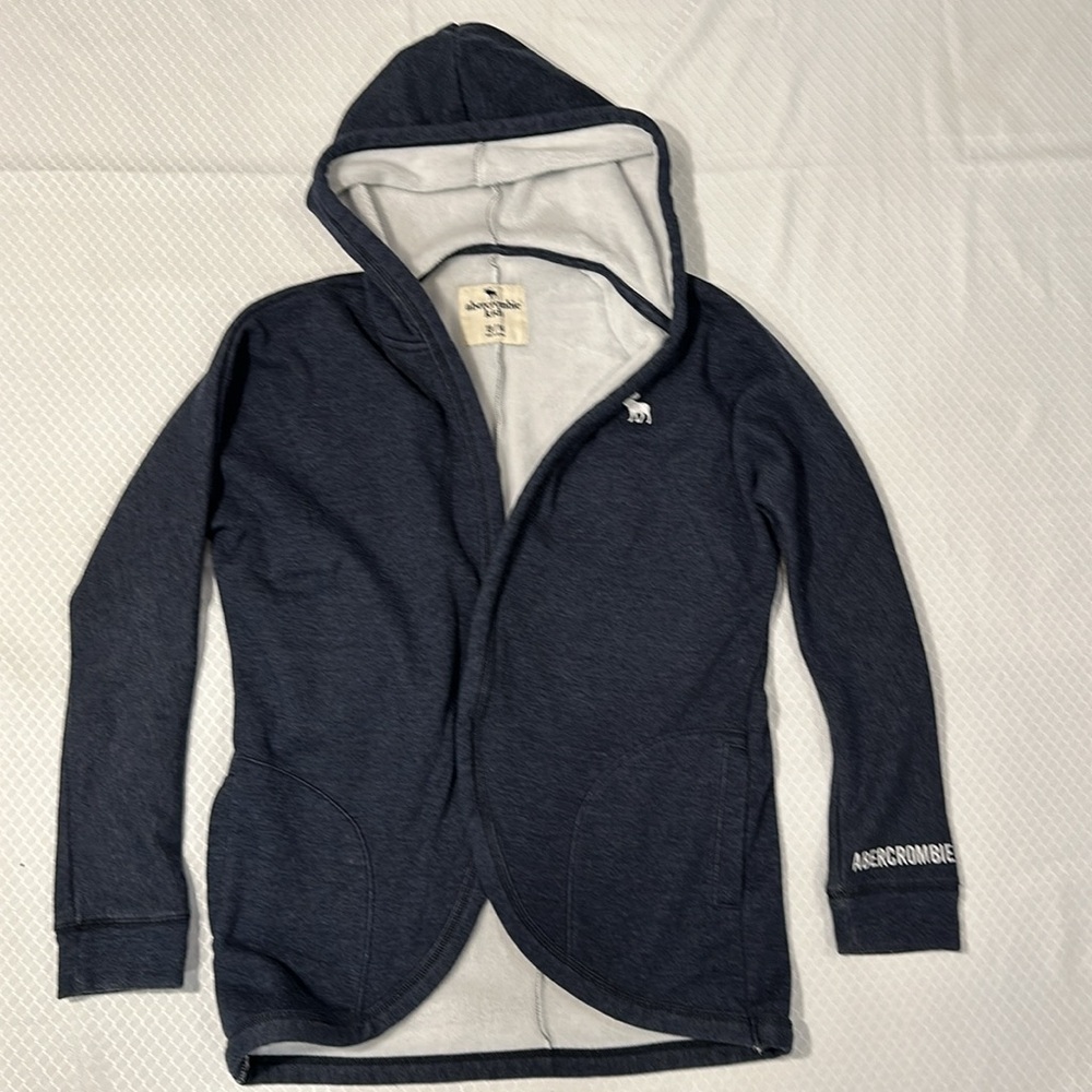 Like new! Abercrombie & Fitch Dark Navy, hooded, fleece-lined sweatshirt, 13/ 14